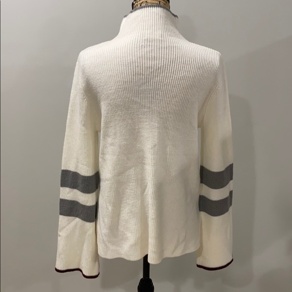 Ecru Turtleneck - Picture 4 of 6